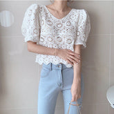 Camisa de manga corta abullonada con perspectiva retro